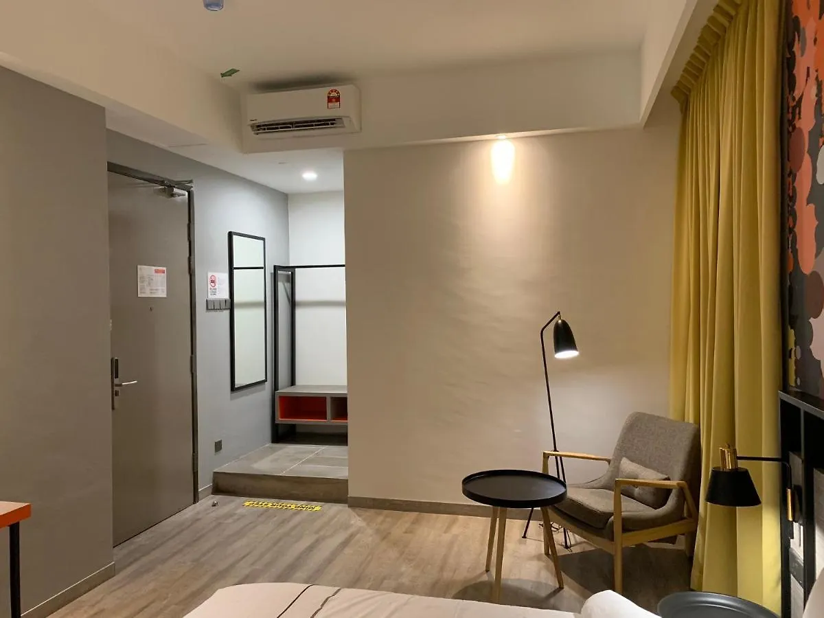 K Hotel Kota Kinabalu 2*,