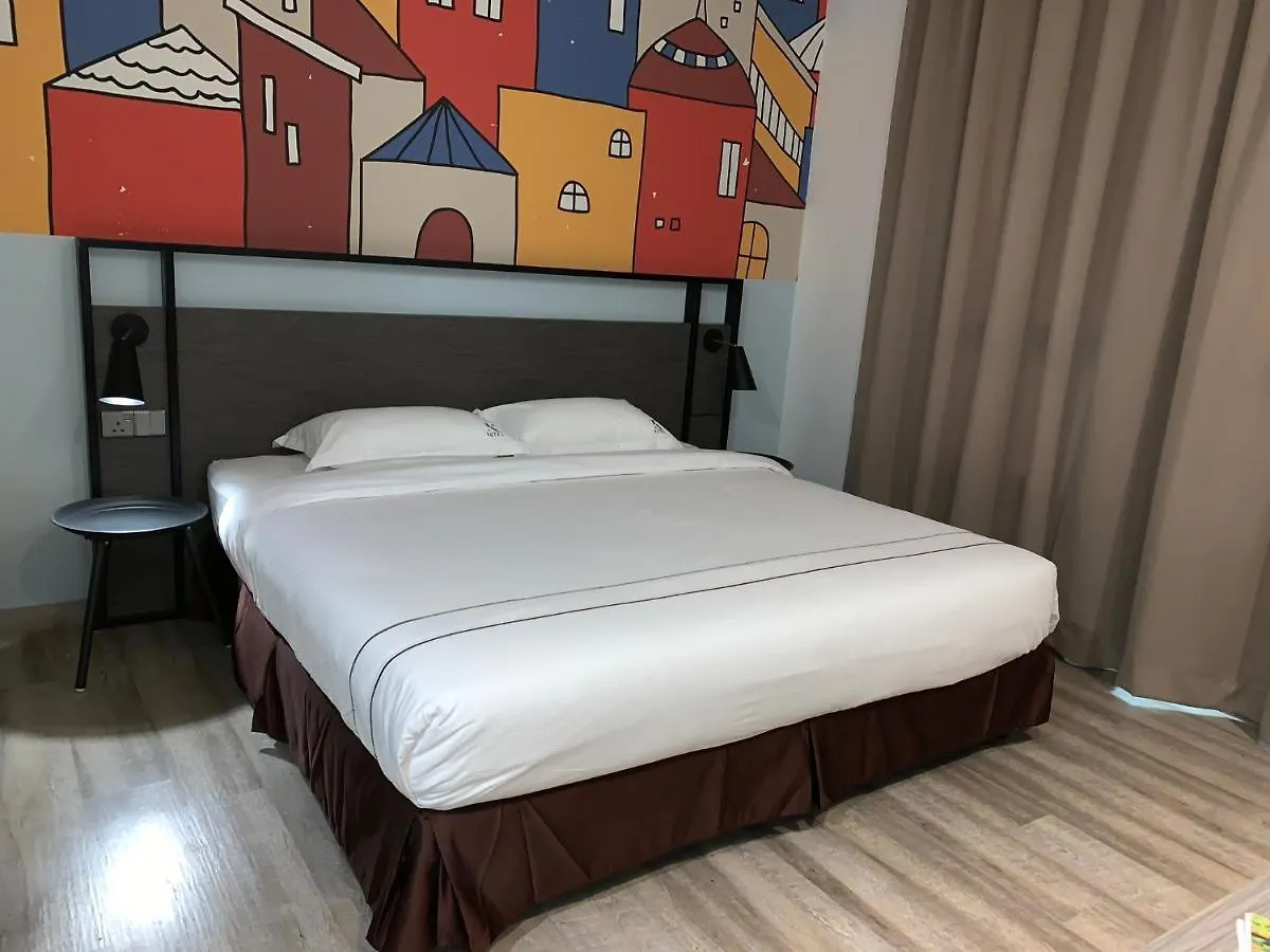 K Hotel Kota Kinabalu 2*,
